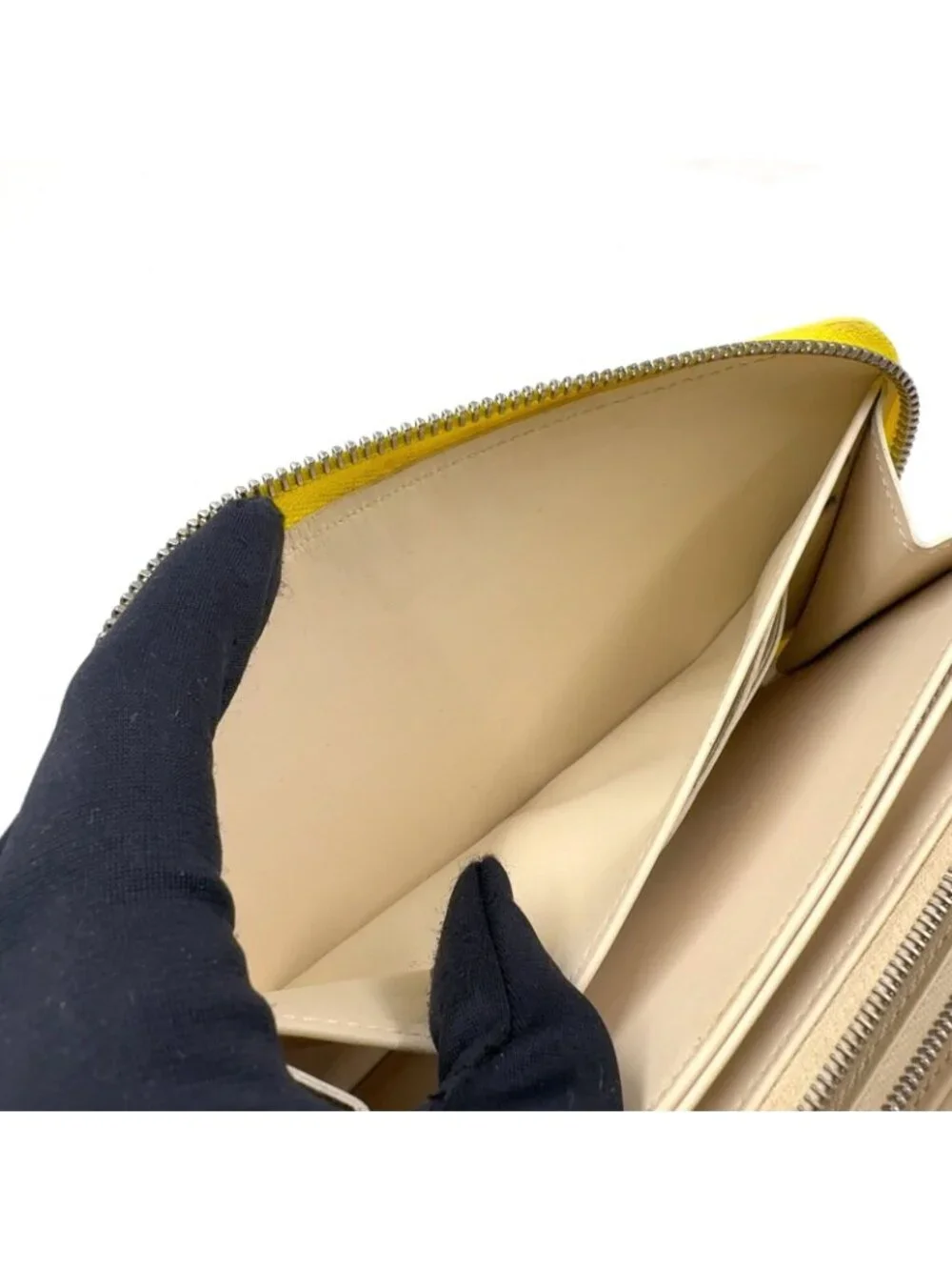 Louis Vuitton Damier Facet Zippy Wallet Leather Enamel Ivory Yellow Silver